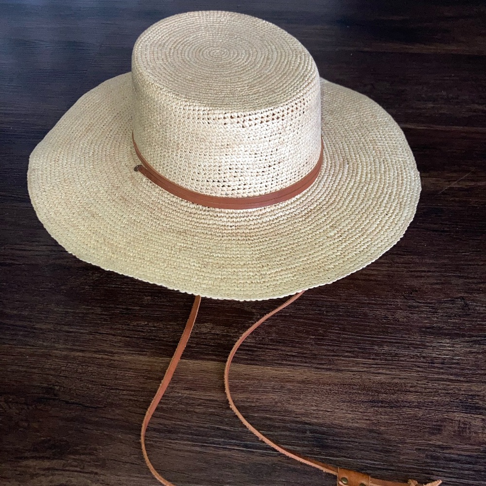 Made by Minga women’s wide Brim Straw Hat with Brown Band - Picture 3 of 7